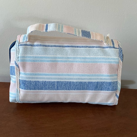 Sophia Joy Cosmetics Case with Handle. NWT - Picture 5 of 12